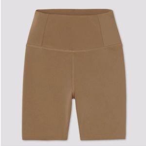 Girlfriend Collective FLOAT bike short in Beechwood Size L